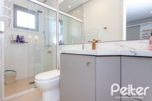 Casa em Condomínio à venda com 253m², 3 dormitórios, 3 suítes, 2 vagas, no bairro Alphaville em PORTO ALEGRE