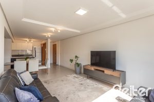 Apartamento à venda com 102m², 3 dormitórios, 1 suíte, 2 vagas, no bairro Tristeza em PORTO ALEGRE