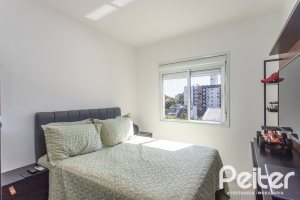 Apartamento à venda com 102m², 3 dormitórios, 1 suíte, 2 vagas, no bairro Tristeza em PORTO ALEGRE