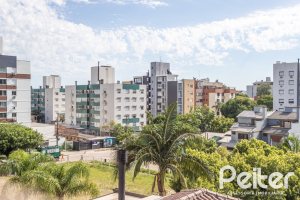 Apartamento à venda com 102m², 3 dormitórios, 1 suíte, 2 vagas, no bairro Tristeza em PORTO ALEGRE