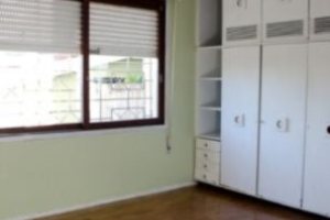 Casa à venda com 300m², 4 dormitórios, 2 suítes, 4 vagas, no bairro Vila Assunção em Porto Alegre