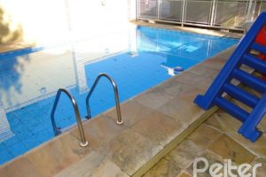 Casa à venda com 400m², 3 dormitórios, 1 suíte, 3 vagas, no bairro Jardim Isabel em Porto Alegre