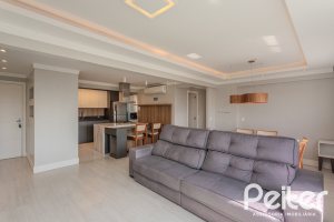 Apartamento à venda com 90m², 3 dormitórios, 1 suíte, 2 vagas, no bairro Tristeza em Porto Alegre