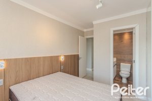 Apartamento à venda com 90m², 3 dormitórios, 1 suíte, 2 vagas, no bairro Tristeza em Porto Alegre