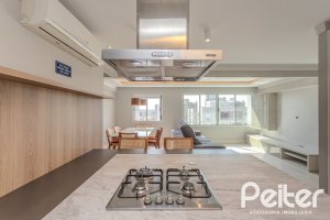 Apartamento à venda com 90m², 3 dormitórios, 1 suíte, 2 vagas, no bairro Tristeza em Porto Alegre