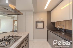Apartamento à venda com 90m², 3 dormitórios, 1 suíte, 2 vagas, no bairro Tristeza em Porto Alegre