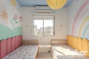 Apartamento à venda com 90m², 3 dormitórios, 1 suíte, 2 vagas, no bairro Tristeza em Porto Alegre