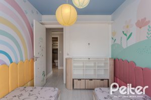 Apartamento à venda com 90m², 3 dormitórios, 1 suíte, 2 vagas, no bairro Tristeza em Porto Alegre