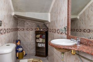 Casa à venda com 407m², 3 dormitórios, 2 suítes, 4 vagas, no bairro Ipanema em Porto Alegre