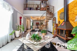 Casa à venda com 407m², 3 dormitórios, 2 suítes, 4 vagas, no bairro Ipanema em Porto Alegre