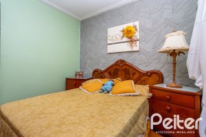 Casa à venda com 407m², 3 dormitórios, 2 suítes, 4 vagas, no bairro Ipanema em Porto Alegre