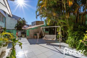 Casa à venda com 407m², 3 dormitórios, 2 suítes, 4 vagas, no bairro Ipanema em Porto Alegre