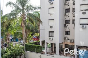 Apartamento à venda com 57m², 2 dormitórios, 1 suíte, 1 vaga, no bairro Tristeza em Porto Alegre