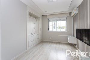 Apartamento à venda com 57m², 2 dormitórios, 1 suíte, 1 vaga, no bairro Tristeza em Porto Alegre