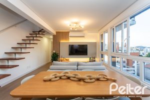 Cobertura à venda com 163m², 3 dormitórios, 2 suítes, 2 vagas, no bairro Tristeza em Porto Alegre
