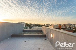 Cobertura à venda com 163m², 3 dormitórios, 2 suítes, 2 vagas, no bairro Tristeza em Porto Alegre