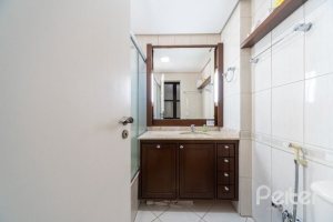 Apartamento à venda com 136m², 3 dormitórios, 1 suíte, 3 vagas, no bairro Tristeza em PORTO ALEGRE