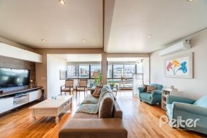 Apartamento à venda com 136m², 3 dormitórios, 1 suíte, 3 vagas, no bairro Tristeza em PORTO ALEGRE