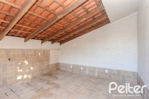 Casa à venda com 350m², 3 dormitórios, 1 suíte, 2 vagas, no bairro Jardim Isabel em Porto Alegre