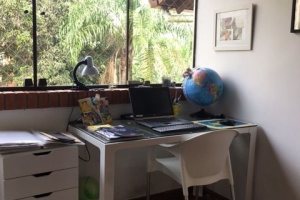 Casa em Condomínio à venda com 270m², 3 dormitórios, 1 suíte, 3 vagas, no bairro Tristeza em Porto Alegre