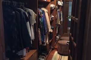 Casa em Condomínio à venda com 270m², 3 dormitórios, 1 suíte, 3 vagas, no bairro Tristeza em Porto Alegre