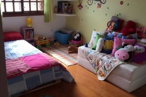 Casa em Condomínio à venda com 270m², 3 dormitórios, 1 suíte, 3 vagas, no bairro Tristeza em Porto Alegre