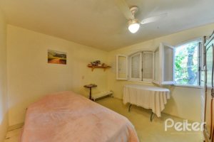 Casa à venda com 442m², 6 dormitórios, 3 suítes, 3 vagas, no bairro Vila Assunção em Porto Alegre