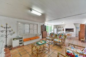 Casa à venda com 442m², 6 dormitórios, 3 suítes, 3 vagas, no bairro Vila Assunção em Porto Alegre