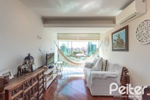 Cobertura à venda com 150m², 2 dormitórios, 1 vaga, no bairro Tristeza em Porto Alegre