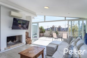 Cobertura à venda com 150m², 2 dormitórios, 1 vaga, no bairro Tristeza em Porto Alegre