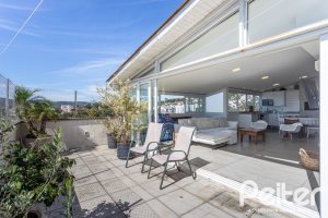 Cobertura à venda com 150m², 2 dormitórios, 1 vaga, no bairro Tristeza em Porto Alegre