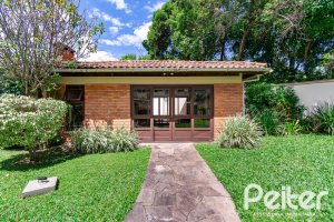 Cobertura à venda com 150m², 2 dormitórios, 1 vaga, no bairro Tristeza em Porto Alegre