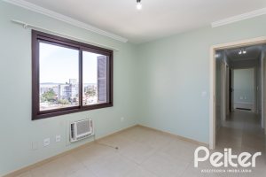 Apartamento à venda com 95m², 3 dormitórios, 1 suíte, 2 vagas, no bairro Tristeza em Porto Alegre