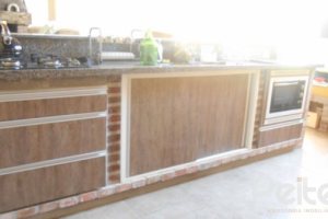 Casa à venda com 390m², 4 dormitórios, 1 suíte, 3 vagas, no bairro Vila Assunção em Porto Alegre