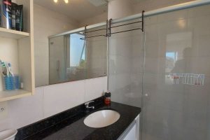 Casa em Condomínio à venda com 130m², 3 dormitórios, 1 suíte, 2 vagas, no bairro Ipanema em Porto Alegre