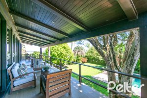 Casa à venda com 984m², 4 dormitórios, 4 suítes, 3 vagas, no bairro Vila Assunção em Porto Alegre