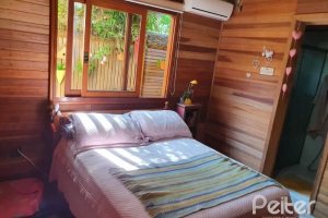 Casa à venda com 150m², 3 dormitórios, 1 suíte, 4 vagas, no bairro Guarujá em Porto Alegre