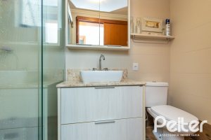 Cobertura à venda com 172m², 3 dormitórios, 1 suíte, 2 vagas, no bairro Tristeza em PORTO ALEGRE