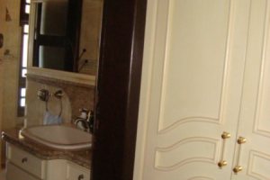 Casa em Condomínio à venda com 300m², 4 dormitórios, 1 suíte, 2 vagas, no bairro Nonoai em Porto Alegre