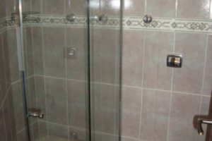 Casa em Condomínio à venda com 300m², 4 dormitórios, 1 suíte, 2 vagas, no bairro Nonoai em Porto Alegre