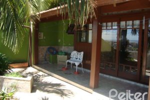 Casa em Condomínio à venda com 300m², 4 dormitórios, 1 suíte, 2 vagas, no bairro Nonoai em Porto Alegre