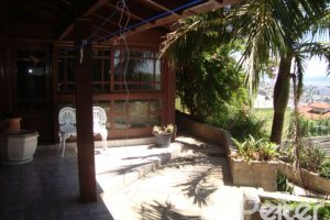 Casa em Condomínio à venda com 300m², 4 dormitórios, 1 suíte, 2 vagas, no bairro Nonoai em Porto Alegre