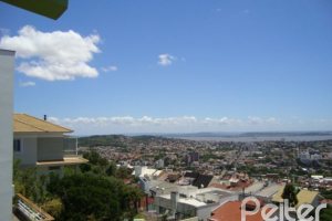 Casa em Condomínio à venda com 300m², 4 dormitórios, 1 suíte, 2 vagas, no bairro Nonoai em Porto Alegre