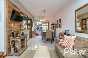 Casa em Condomínio à venda com 163m², 3 dormitórios, 1 suíte, 2 vagas, no bairro Ipanema em Porto Alegre