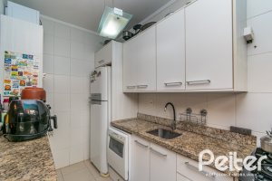 Casa em Condomínio à venda com 163m², 3 dormitórios, 1 suíte, 2 vagas, no bairro Ipanema em Porto Alegre