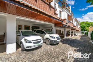 Casa em Condomínio à venda com 163m², 3 dormitórios, 1 suíte, 2 vagas, no bairro Ipanema em Porto Alegre