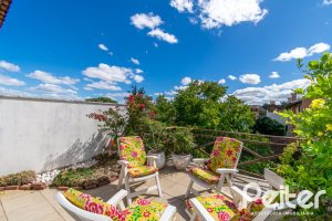 Casa em Condomínio à venda com 163m², 3 dormitórios, 1 suíte, 2 vagas, no bairro Ipanema em Porto Alegre