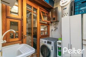 Casa em Condomínio à venda com 163m², 3 dormitórios, 1 suíte, 2 vagas, no bairro Ipanema em Porto Alegre