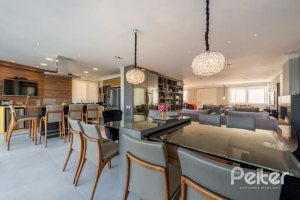 Casa em Condomínio à venda com 299m², 5 dormitórios, 5 suítes, 4 vagas, no bairro Terra Ville em PORTO ALEGRE