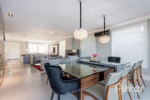 Casa em Condomínio à venda com 299m², 5 dormitórios, 5 suítes, 4 vagas, no bairro Terra Ville em PORTO ALEGRE